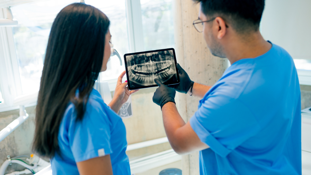 Consulta digital personalizada en Sonríe Dental Group